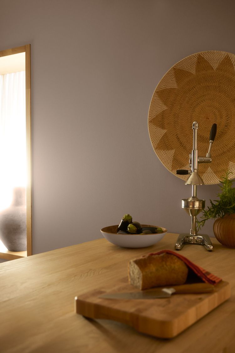 Perete accent cu vopsea decorativa